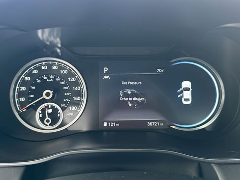 Used 2023 Genesis G70 3.3T w/ Sport Prestige Package image 10