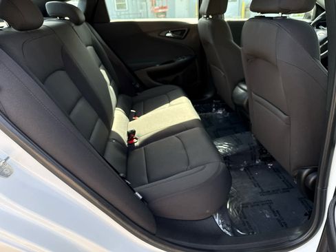 Used 2019 Chevrolet Malibu LS FWD image 14