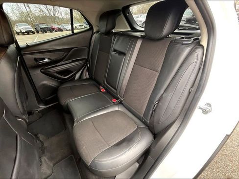 Used 2020 Buick Encore Preferred image 23