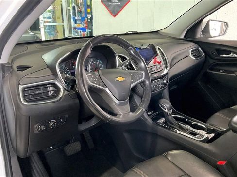 Used 2022 Chevrolet Equinox Premier FWD image 4