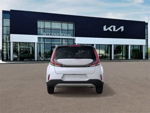 New 2025 Kia Soul LX image 5