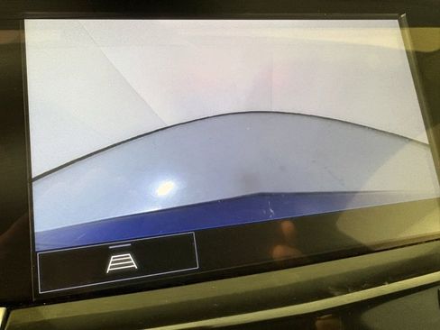 Used 2024 Cadillac XT6 Premium Luxury image 32