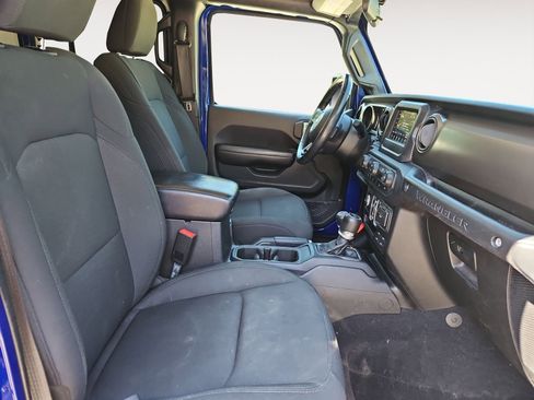 Used 2018 Jeep Wrangler Unlimited Sport S AWD/4WD image 15