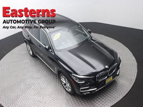 Used 2023 BMW X5 xDrive40i AWD/4WD image 3