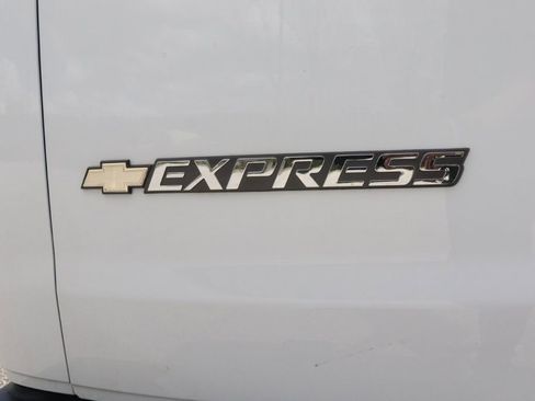 Used 2024 Chevrolet Express 2500 w/ Driver Convenience Package RWD image 22