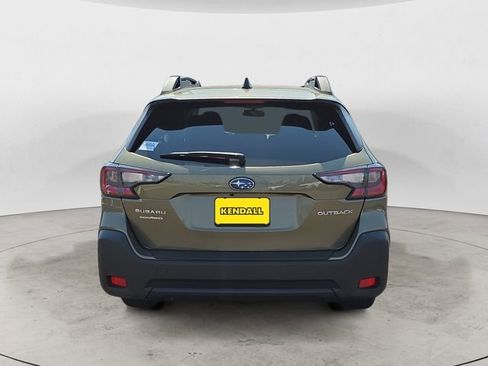 Used 2025 Subaru Outback Premium AWD/4WD image 4