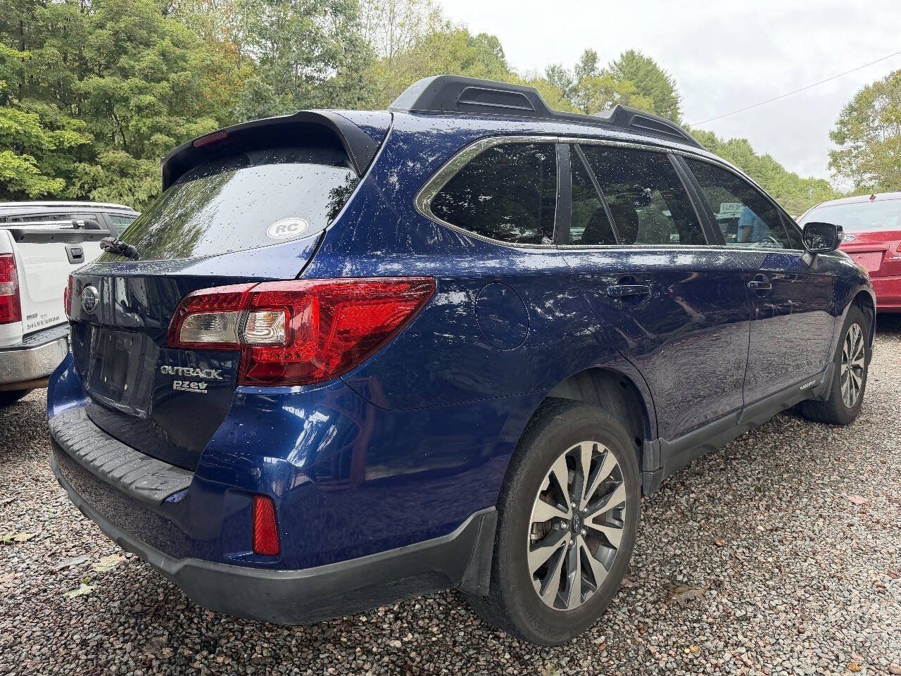 Used 2015 Subaru Outback 2.5i Limited AWD/4WD image 10