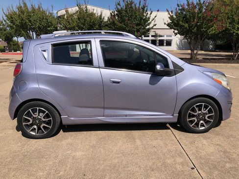 Used 2014 Chevrolet Spark LT image 5