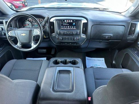 Used 2017 Chevrolet Silverado 1500 LT AWD/4WD image 11