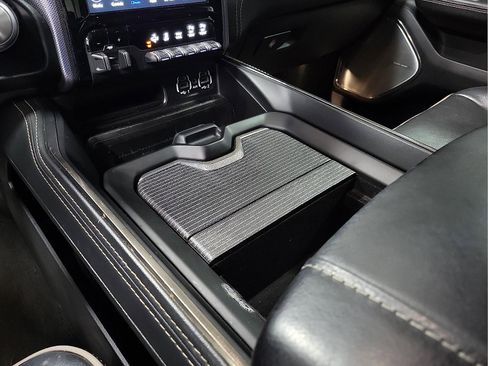 Used 2020 RAM 1500 Limited image 17