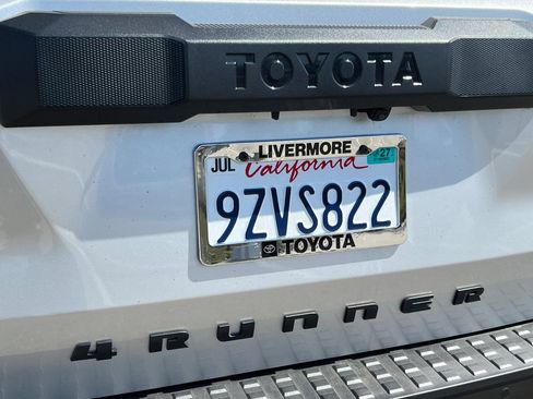 Used 2026 Toyota 4Runner TRD Off-Road Premium AWD/4WD image 52