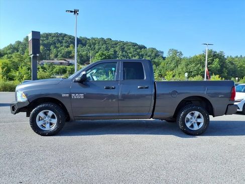 Used 2018 RAM 1500 Express AWD/4WD image 4