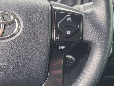 Certified 2019 Toyota 4Runner TRD Off-Road Premium AWD/4WD image 16
