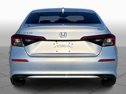 Certified 2022 Honda Civic EX image 4