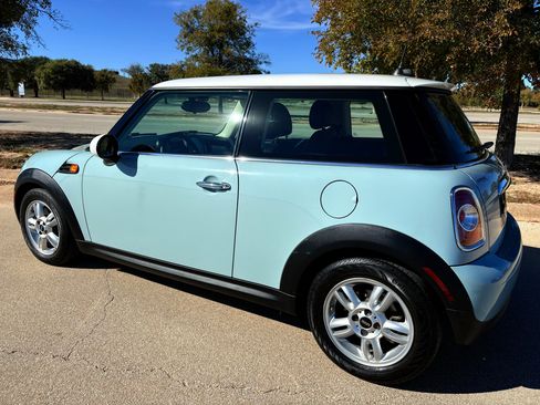 Used 2013 MINI Cooper Hardtop image 8