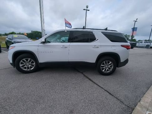 Used 2021 Chevrolet Traverse LT FWD image 29