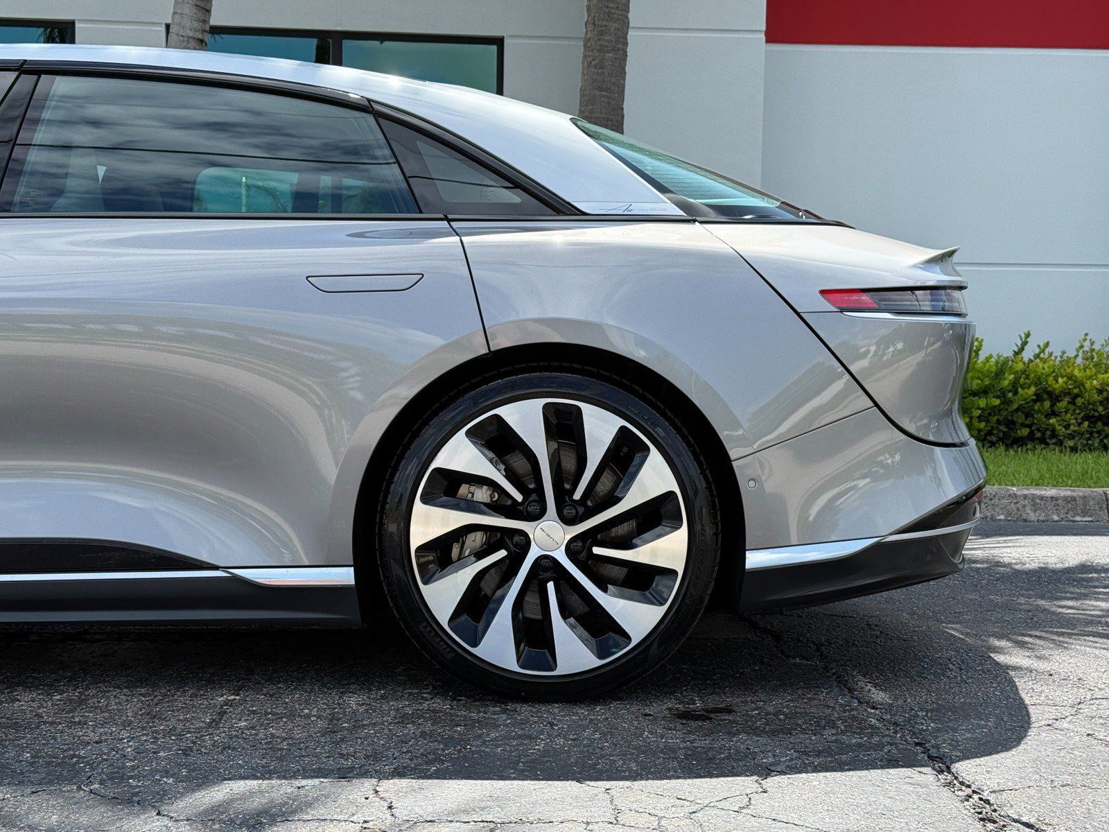 Used 2022 Lucid Air Grand Touring AWD/4WD image 12