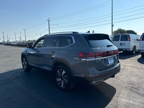 Used 2026 Volkswagen Atlas SEL AWD/4WD image 3