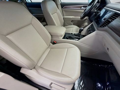Used 2021 Volkswagen Atlas SE FWD image 15