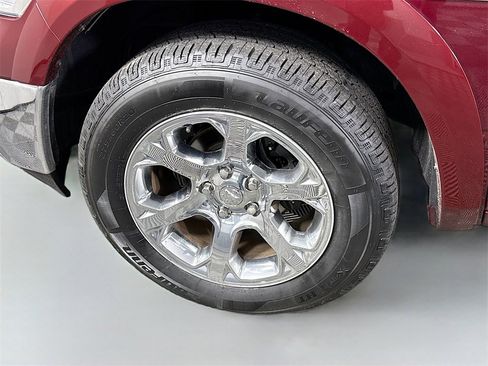 Used 2018 RAM 1500 Laramie image 35