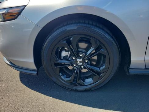 Used 2025 Honda Accord SE image 18