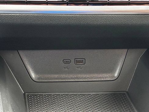 New 2027 Chevrolet Equinox LT w/ Convenience Package II AWD/4WD image 22