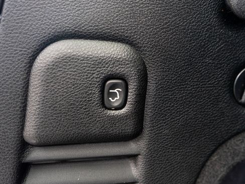 Used 2018 Jeep Grand Cherokee Limited AWD/4WD image 10
