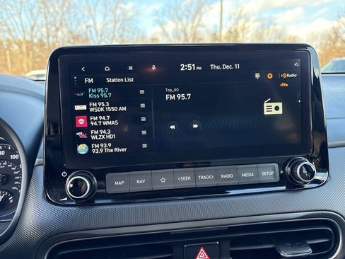 Certified 2023 Hyundai Kona SEL w/ Convenience Package image 17