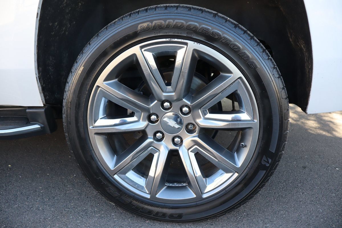 Used 2018 Chevrolet Tahoe Premier AWD/4WD image 44