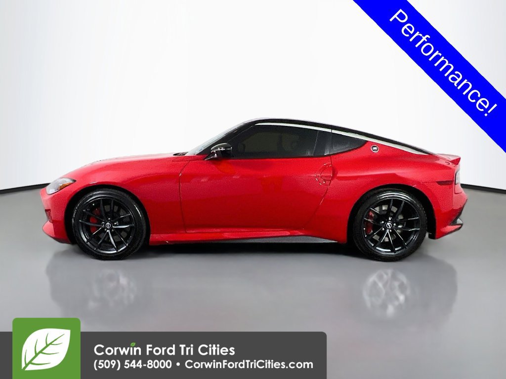 Used 2025 Nissan Z Performance w/ Floor Mat Package RWD image 5