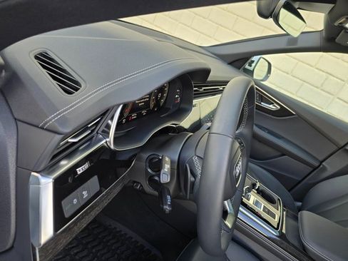Used 2025 Audi Q8 Premium Plus image 52