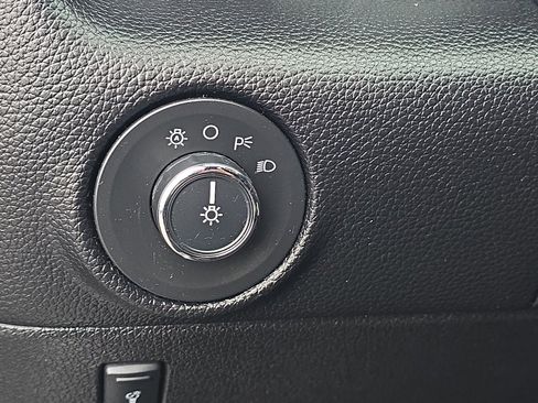 Used 2016 Lincoln Navigator L Select image 29