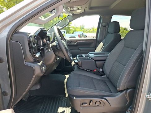 Used 2023 Chevrolet Silverado 1500 LT AWD/4WD image 15