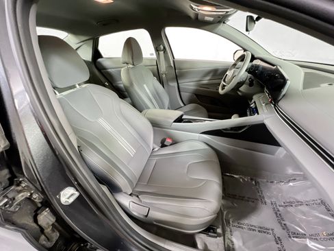 Used 2023 Hyundai Elantra SEL w/ Convenience Package FWD image 27