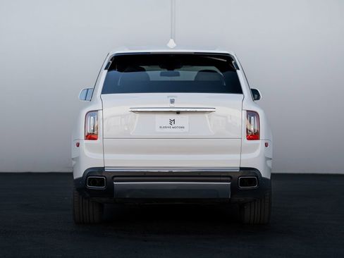 Used 2022 Rolls-Royce Cullinan image 16