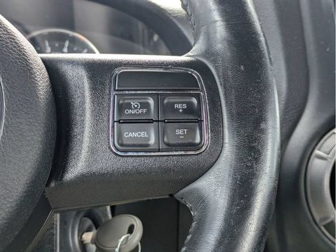 Used 2017 Jeep Wrangler Unlimited Sport w/ Connectivity Group AWD/4WD image 22