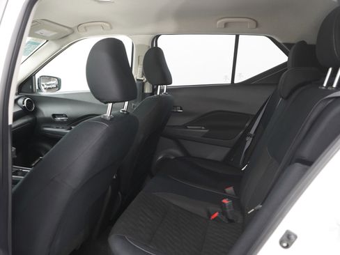 Used 2024 Nissan Kicks SV FWD image 14