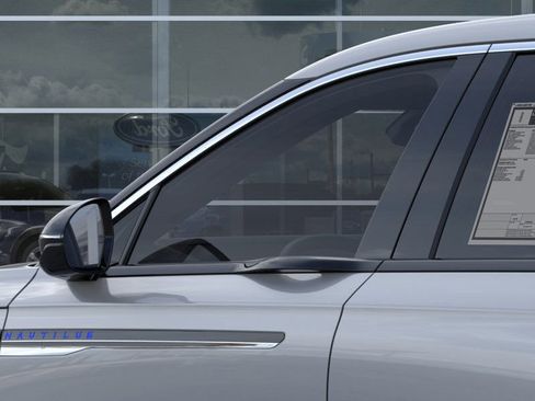 New 2026 Lincoln Nautilus Premier image 42