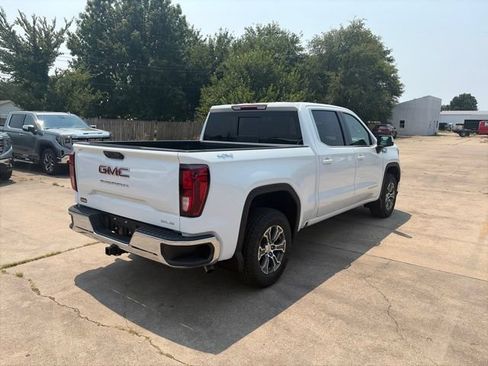 New 2026 GMC Sierra 1500 SLE w/ Preferred Package AWD/4WD image 6