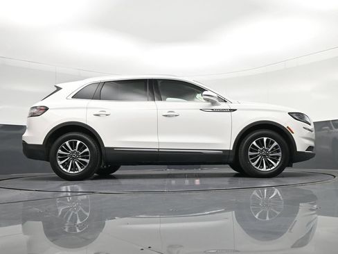 Used 2023 Lincoln Nautilus Reserve FWD image 29