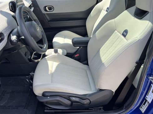 Certified 2025 MINI Cooper S image 10