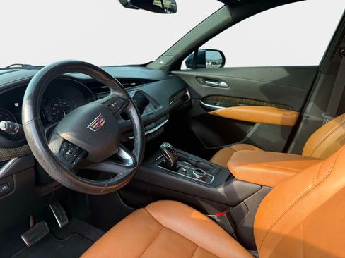 Used 2019 Cadillac XT4 Sport FWD image 7