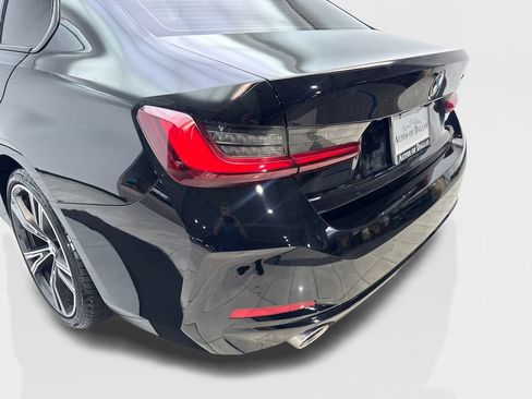 Used 2023 BMW 330i Sedan w/ Convenience Package RWD image 19