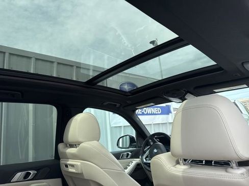 Used 2020 BMW X5 sDrive40i w/ Premium Package image 9