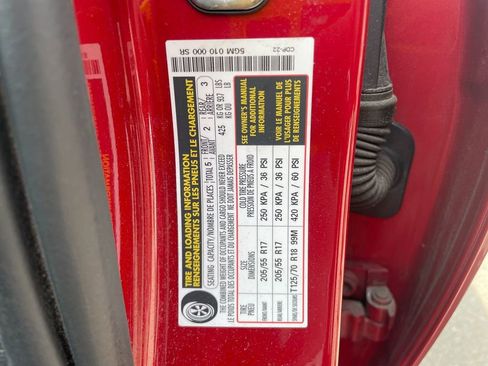 Used 2023 Volkswagen Jetta SE FWD image 32