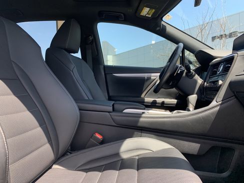 Used 2022 Lexus RX 350 F Sport w/ Accessory Package image 35