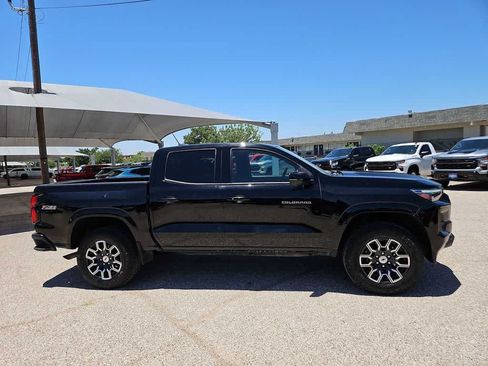 Used 2023 Chevrolet Colorado Z71 w/ Z71 Convenience Package 2 AWD/4WD image 9