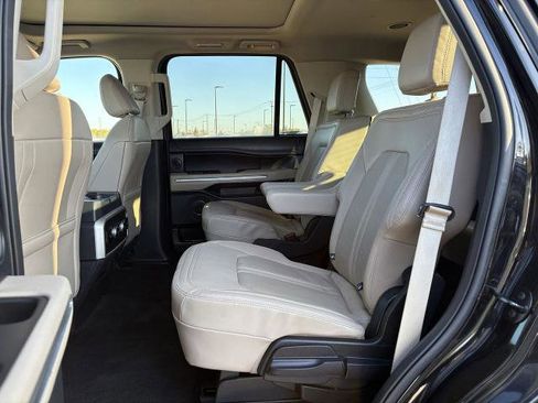 Certified 2023 Ford Expedition Limited image 30