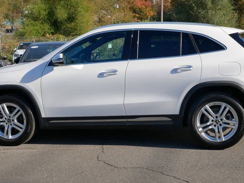 Used 2021 Mercedes-Benz GLA 250 4MATIC image 23
