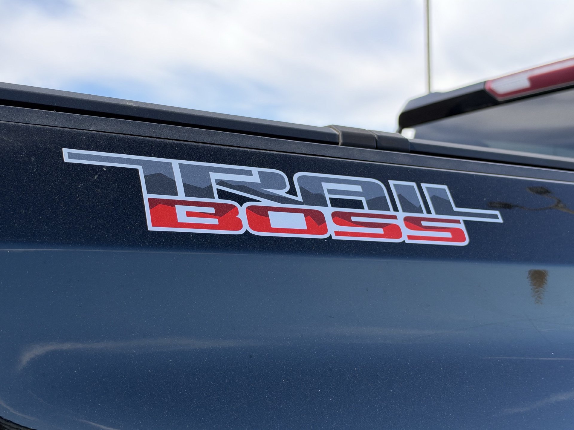 Used 2022 Chevrolet Silverado 1500 Custom Trail Boss AWD/4WD image 13